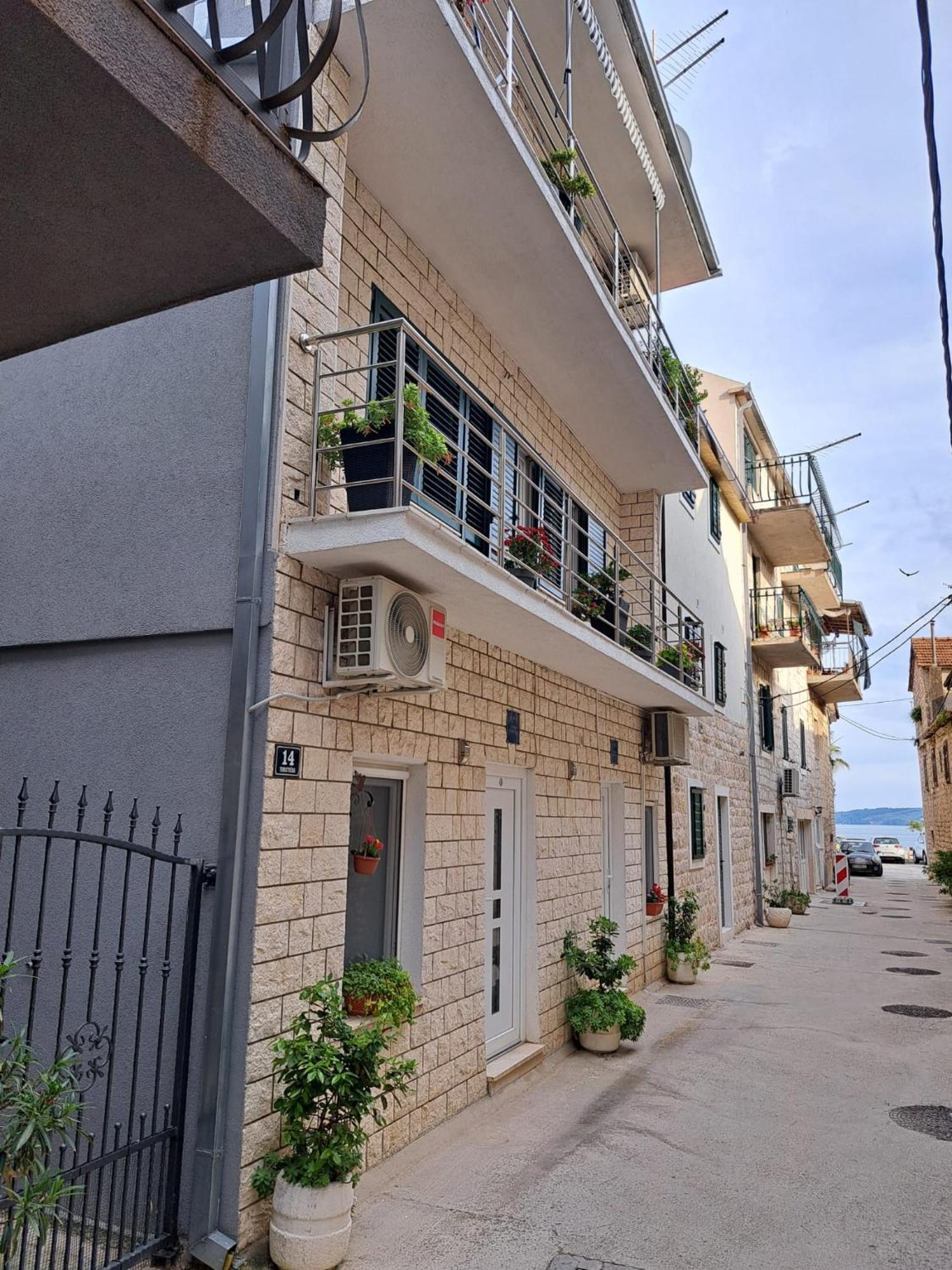 Studio Apartment Legcevic Kastela Dış mekan fotoğraf